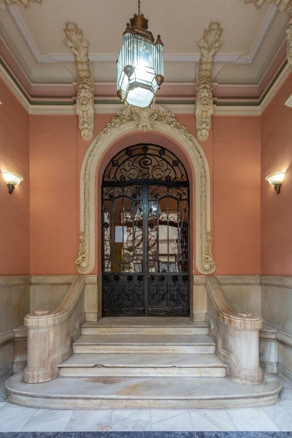 Gran Via Deluxe Apartman Granada Kültér fotó