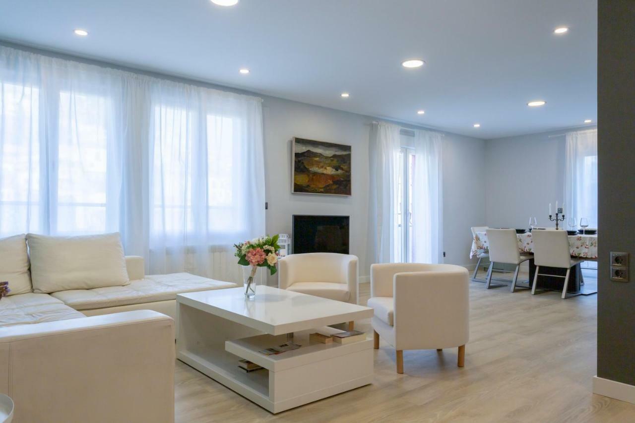 Gran Via Deluxe Apartman Granada Kültér fotó