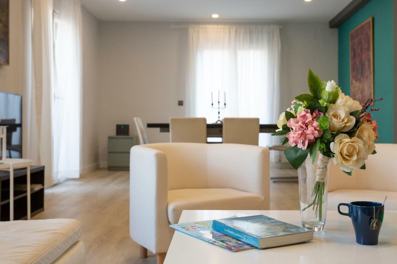 Gran Via Deluxe Apartman Granada Kültér fotó